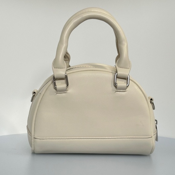 Studio F Cream crossbody Bag - Picture 5 of 11